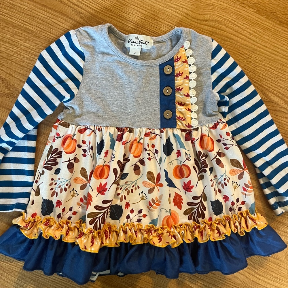 Marie‎ Nicole Tunic Top Size M